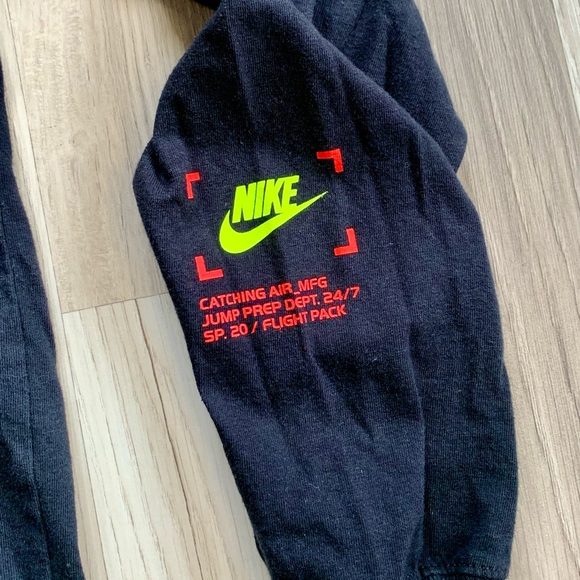 Nike Catching Air Long Sleeve T-shirt. Size 2XL. - Picture 6 of 9